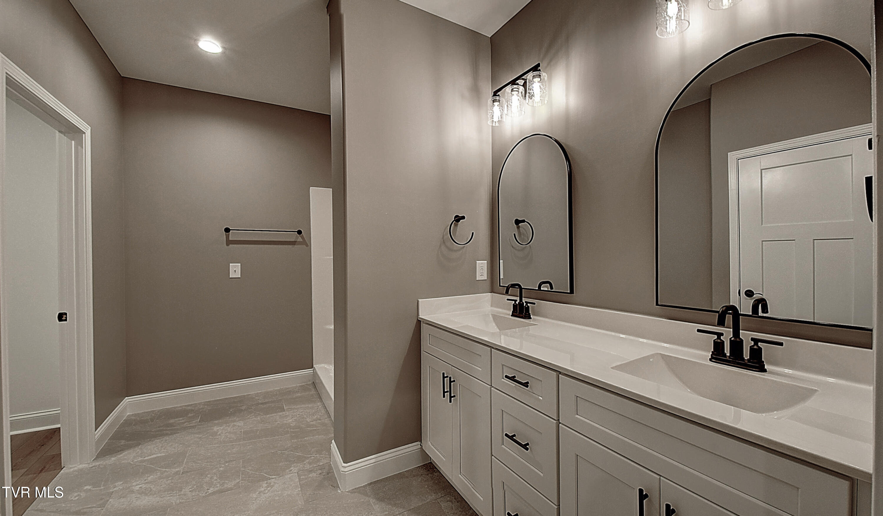 113 Ervin Loop Erwin, TN 37650 - Photo 28 of 40 29