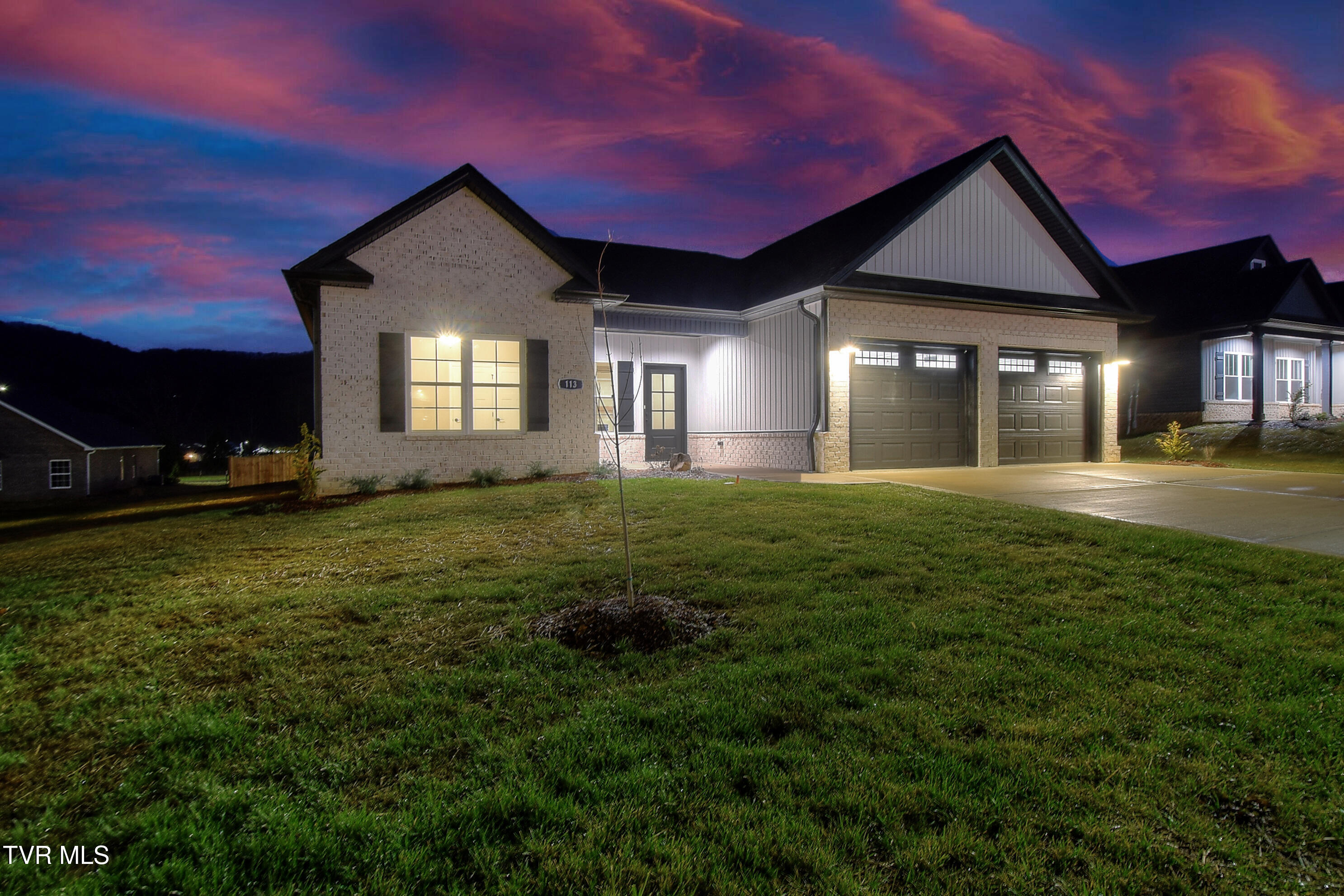 113 Ervin Loop Erwin, TN 37650 - Photo 4 of 40 3