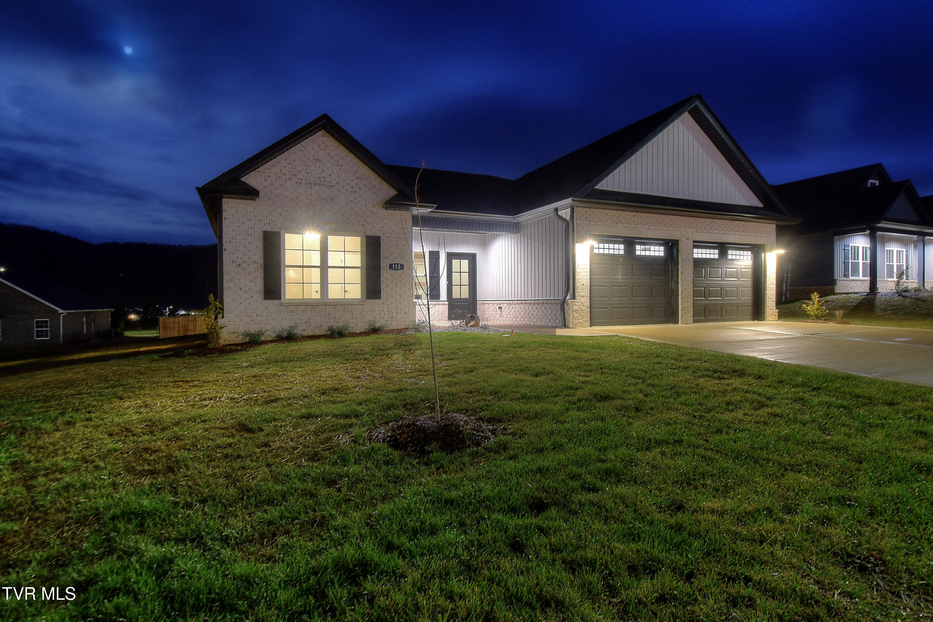 113 Ervin Loop Erwin, TN 37650 - Photo 6 of 40 4