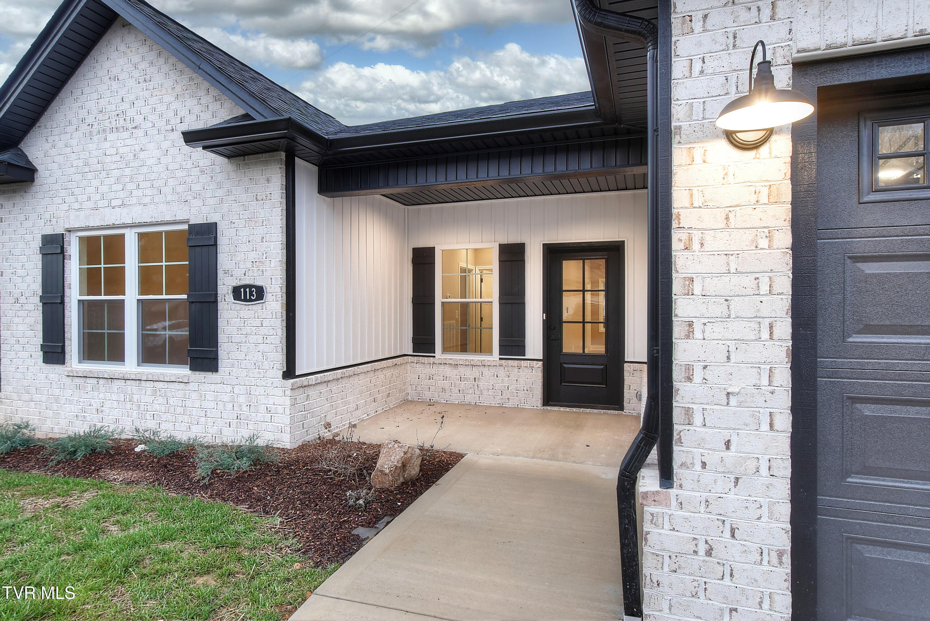 113 Ervin Loop Erwin, TN 37650 - Photo 10 of 40 10