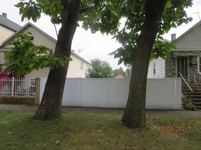 $3,000 | 8747 South Colfax Avenue, Chicago, IL 60617