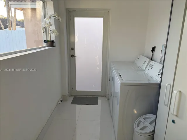 $659,900 | 7952 Northwest 198th Street, Hialeah, FL 33015