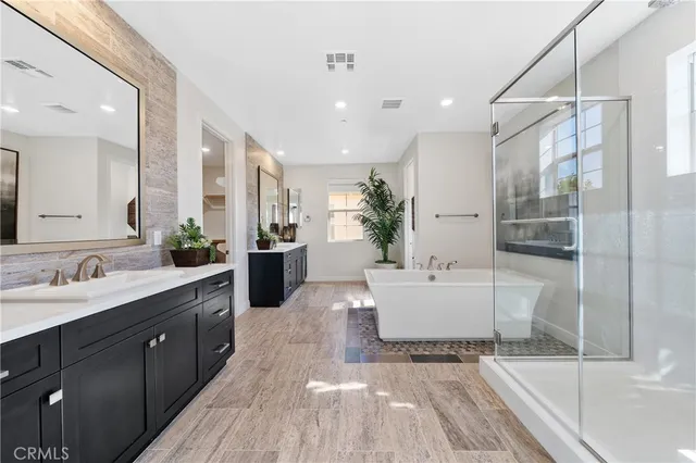 $2,989,000 | 94 Swift, Irvine, CA 92618