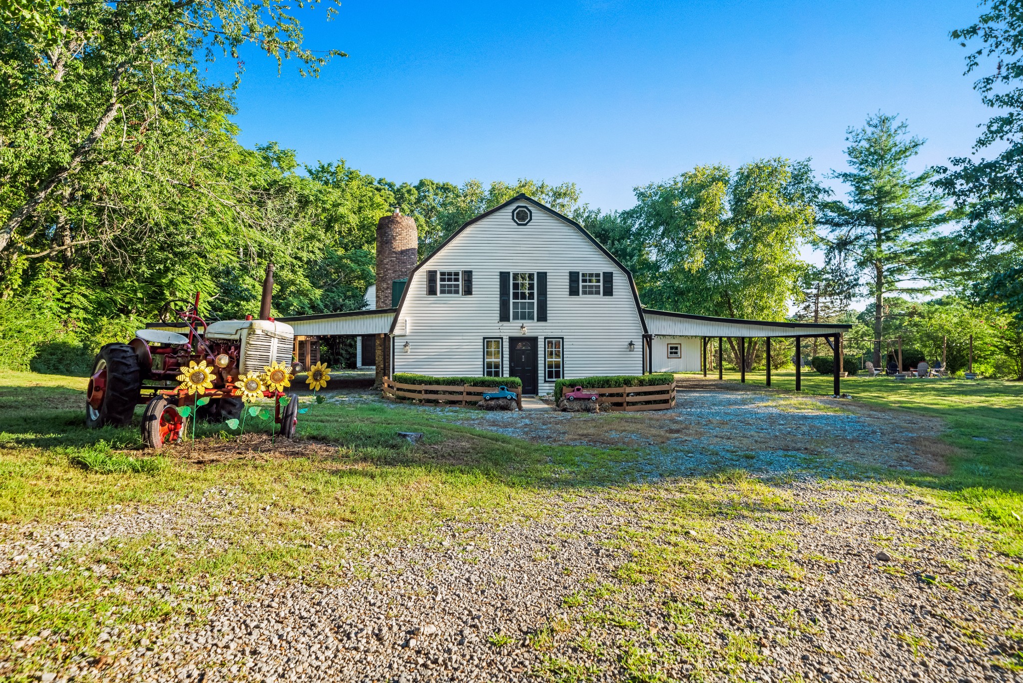 1323 Mt Zion Road Ashland City, TN 37015 - Photo 29 of 81 a view of a house with backyard