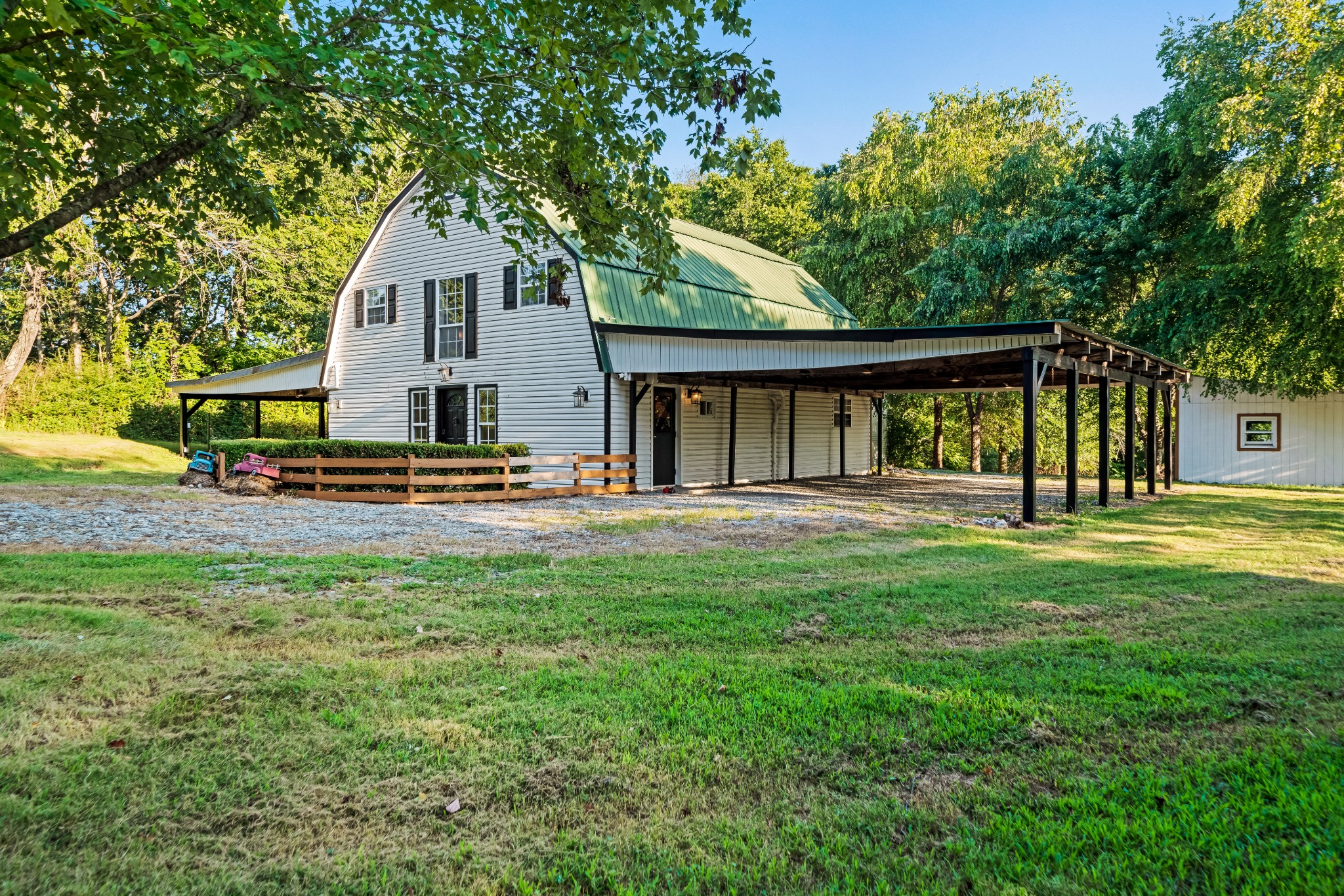 1323 Mt Zion Road Ashland City, TN 37015 - Photo 32 of 81 a front view of a house with a yard