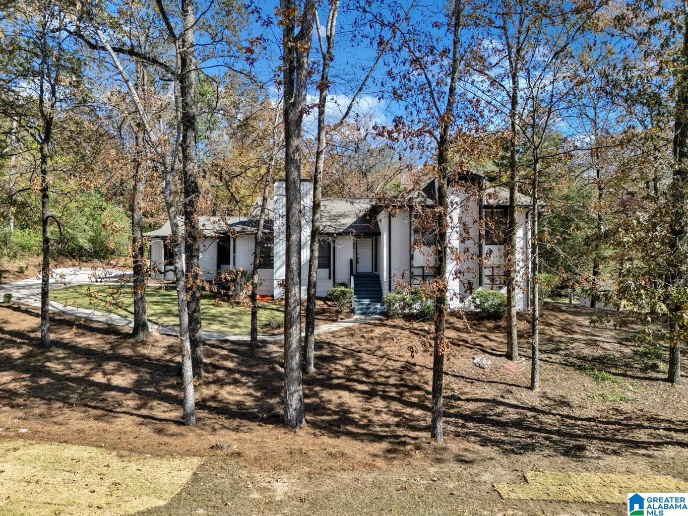2575 Dalton Drive Pelham, AL 35124 - Photo 10 of 73