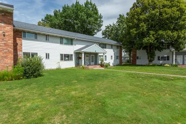 $215,000 | 250 North Raymond Road, Unit A9, Spokane Valley, WA 99206