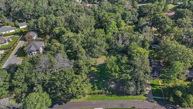 $130,000 | 1 Oakwood Glen Drive, Clinton, MS 39056