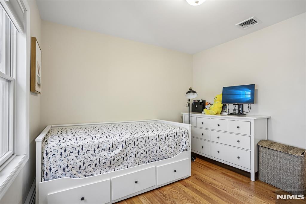 174 Fort Lee Road, Unit B Leonia, NJ 07605 - Photo 16 of 23