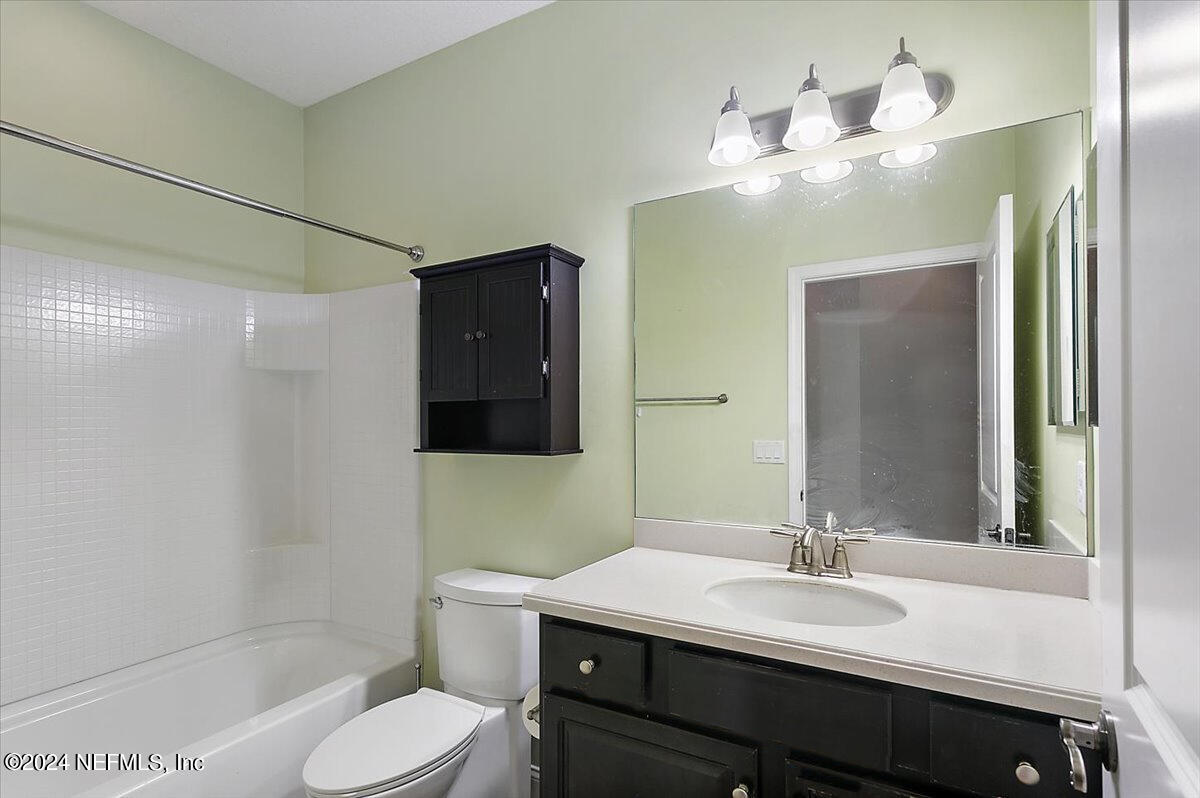 12205 Ridge Crossing Way Jacksonville, FL 32226 - Photo 14 of 25 Second Bathroom