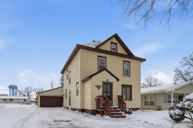 $135,000 | 1806 East Oakland Avenue, Austin, MN 55912