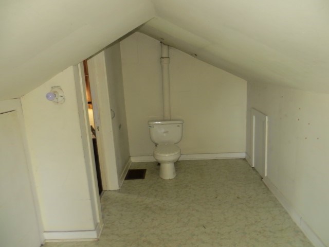 30702 North 1700th Road East Odell, IL 61313 - Photo 20 of 32 a bathroom with a toilet and a shower