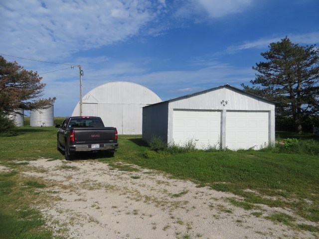 30702 North 1700th Road East Odell, IL 61313 - Photo 4 of 32 a car parked in front of a house