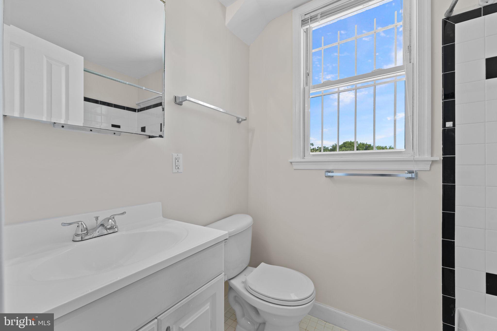 217 19th Street Northeast Washington, DC 20002 - Photo 13 of 19