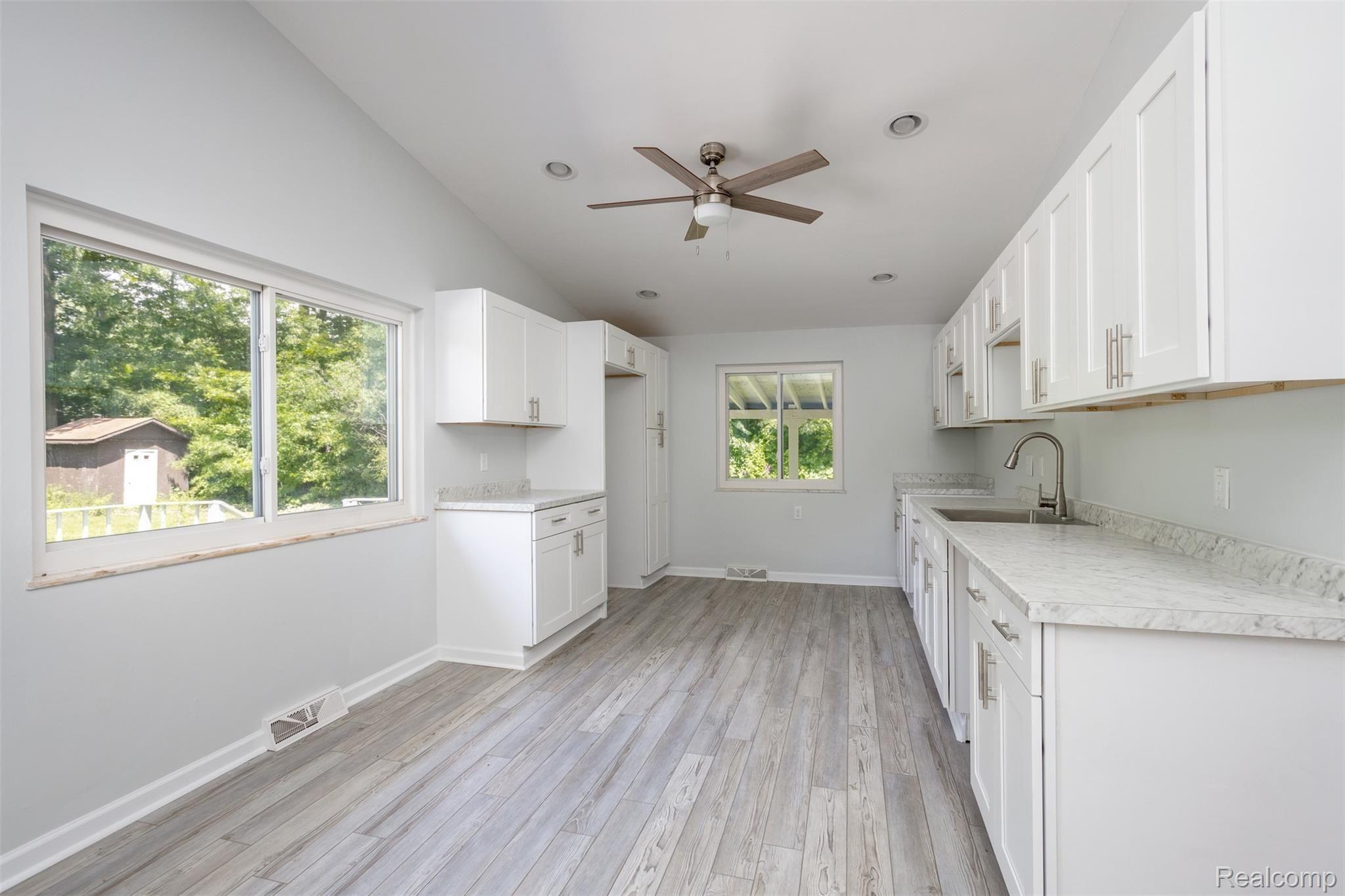 4570 Denton Road Canton, MI 48188 - Photo 9 of 24 4570 Denton S018.jpg