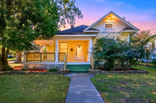 $289,900 | 901 North Craig Street, Victoria, TX 77901