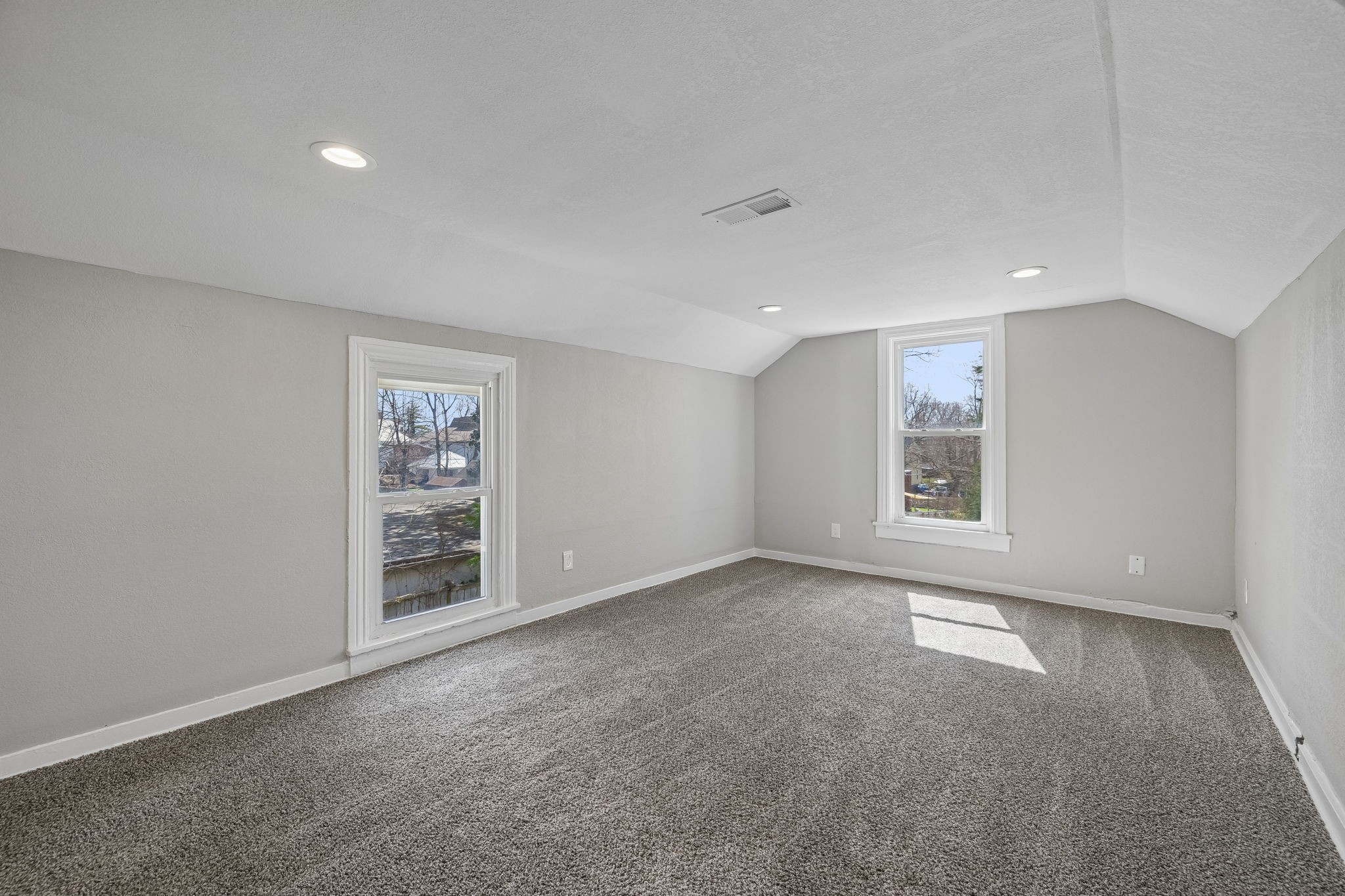 504 5th Avenue West Springfield, TN 37172 - Photo 41 of 57 an empty room with windows