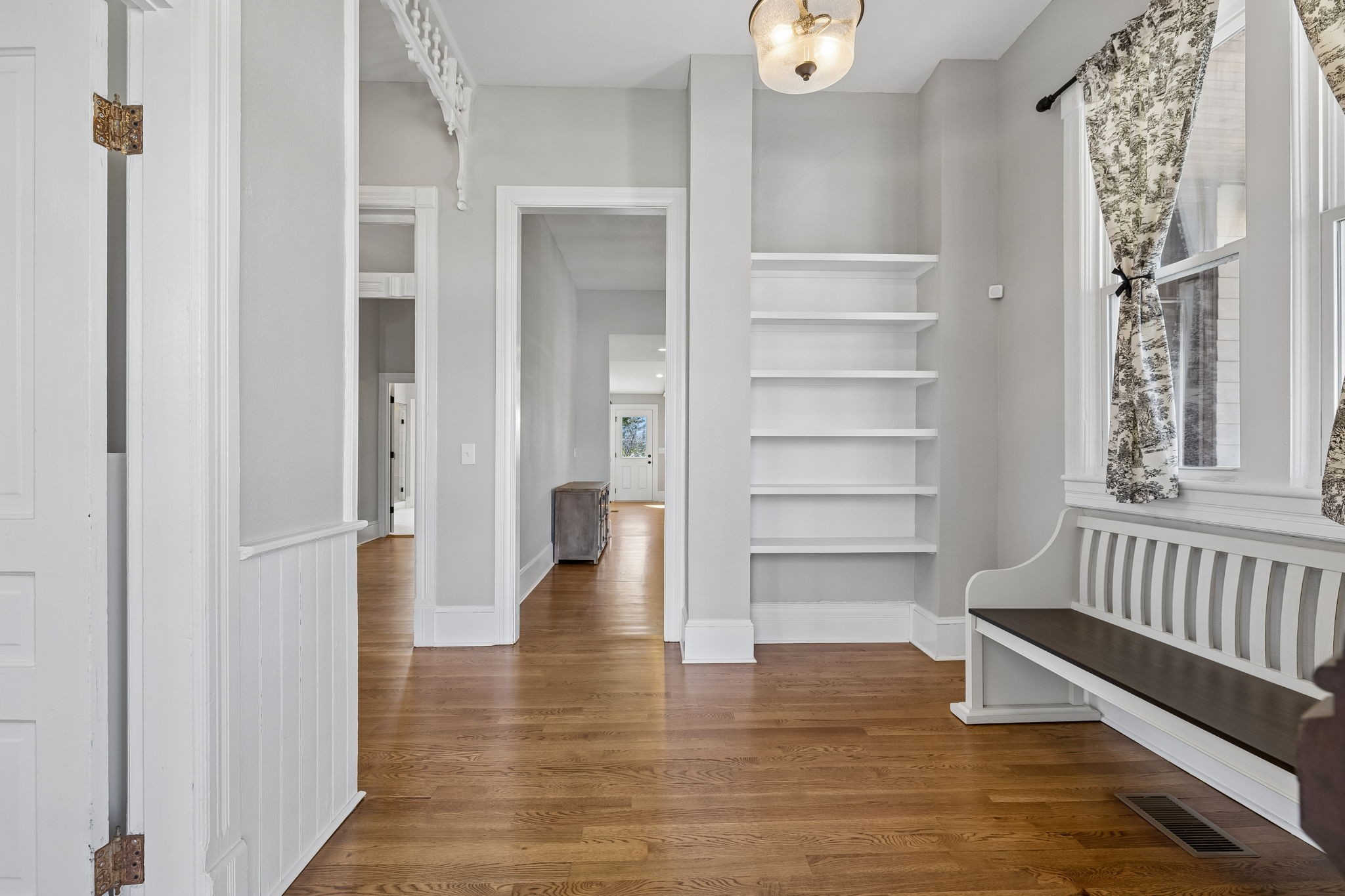 504 5th Avenue West Springfield, TN 37172 - Photo 6 of 57 a view of a hallway with wooden floor and closet