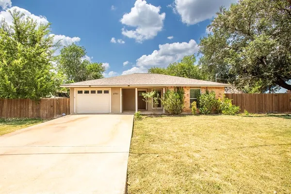 $1,800 | 2701 Peach Tree Lane, Cedar Park, TX 78613
