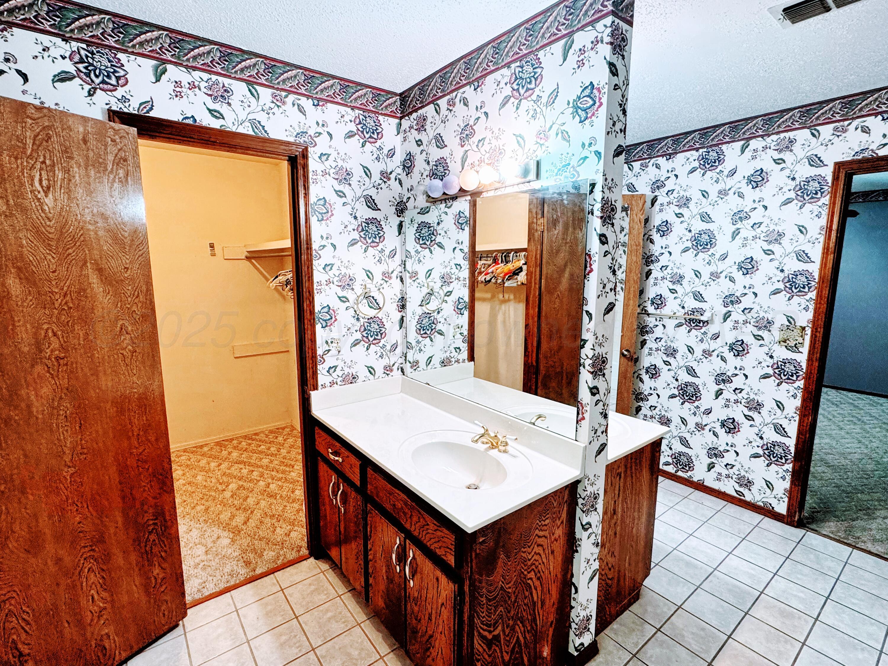 1905 Utah Street Perryton, TX 79070 - Photo 15 of 22