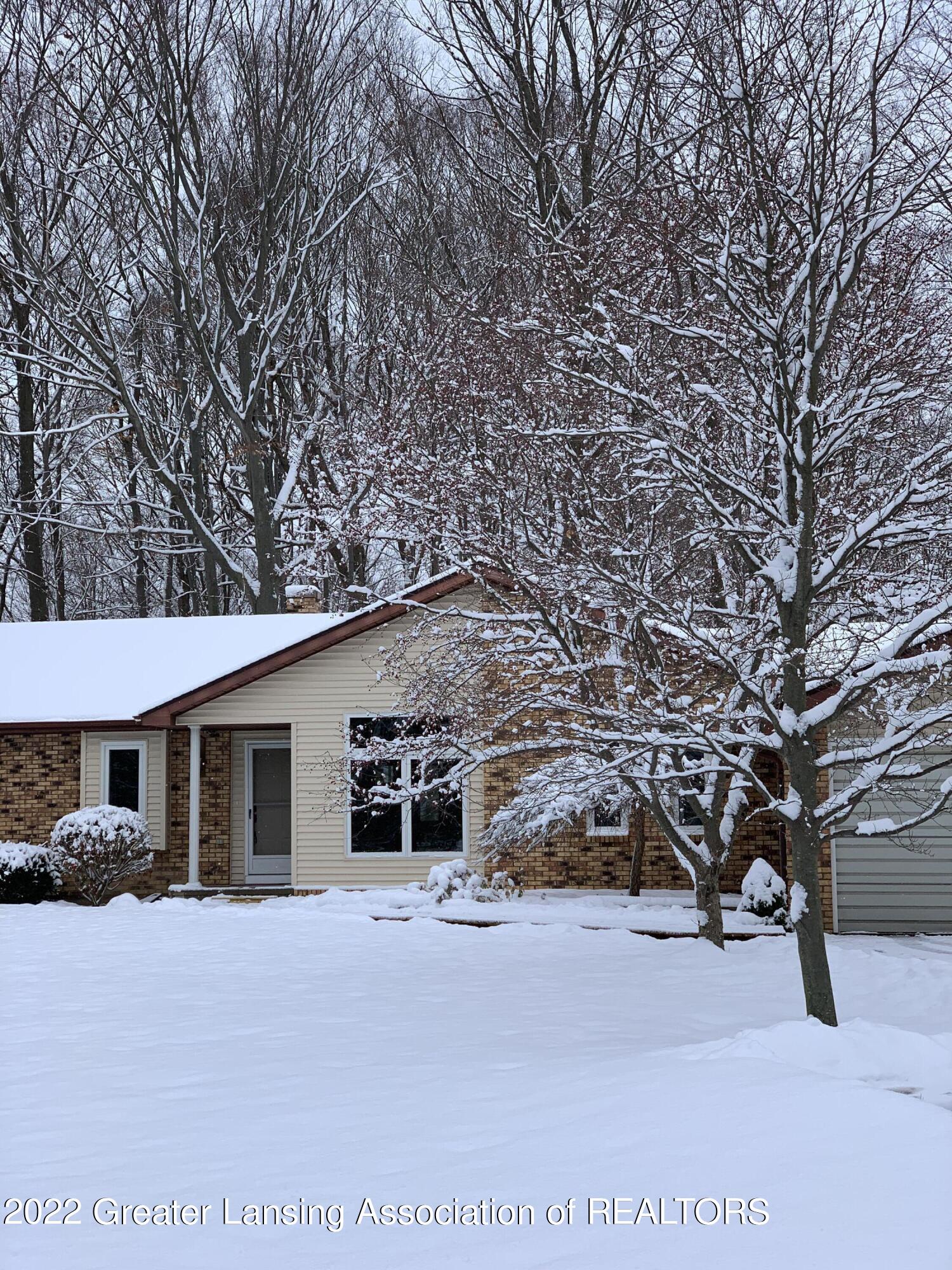 880 Stillman Road Mason, MI 48854 - Photo 5 of 75 C27630B6-B0AA-4A17-AA7A-B11B690F9851