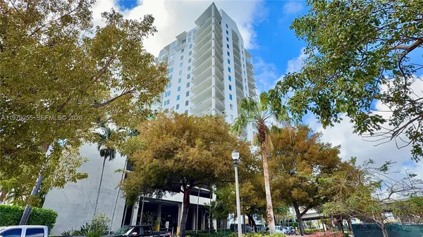 a view of a multi story building