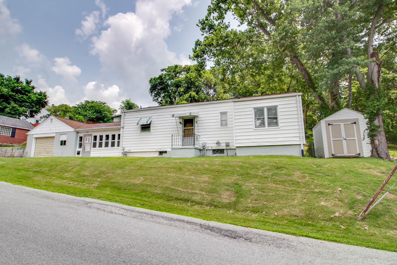 1200 Funke Street Alton, IL 62002 - Photo 2 of 30 Gallery Image 2
