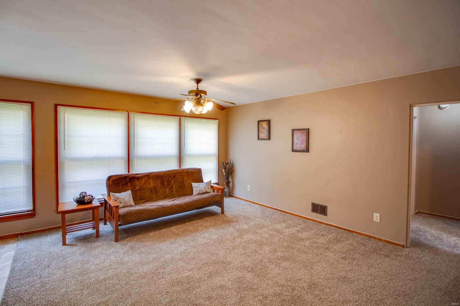 1200 Funke Street Alton, IL 62002 - Photo 6 of 30 Gallery Image 6