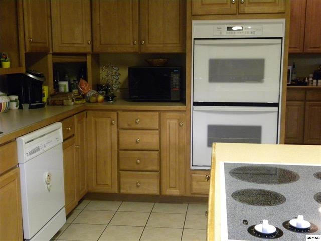 765 Sharp Road Sevierville, TN 37876 - Photo 8 of 36 SELLARS 8