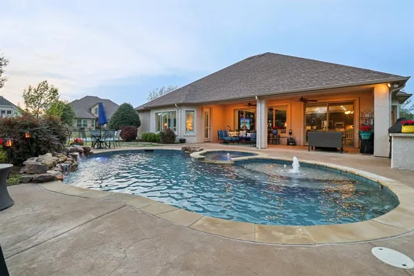 $750,000 | 9813 Lindenwood Trail, Denton, TX 76207
