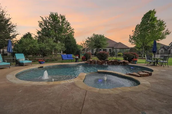 $750,000 | 9813 Lindenwood Trail, Denton, TX 76207