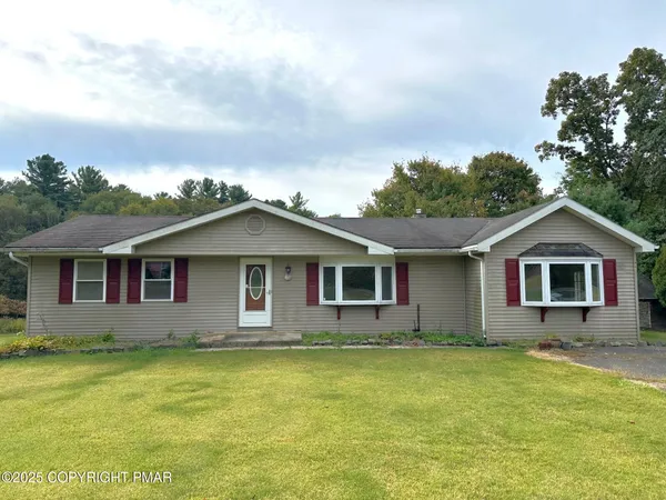 $1,995 | 808 Interchange Road, Kresgeville, PA 18333