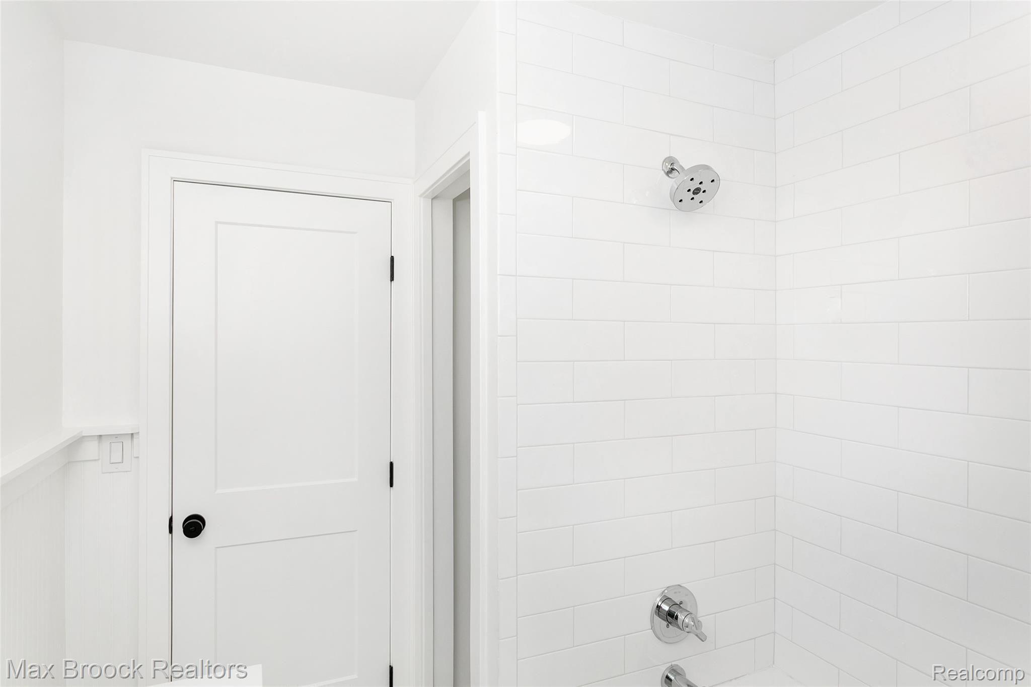 18346 Beverly Road Franklin, MI 48025 - Photo 28 of 36 Beverly-29.jpg
