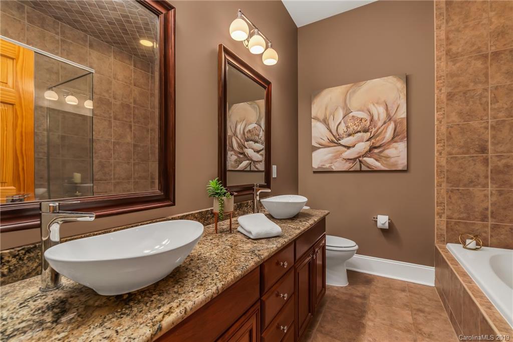 6301 Wakehurst Road Charlotte, NC 28226 - Photo 18 of 46