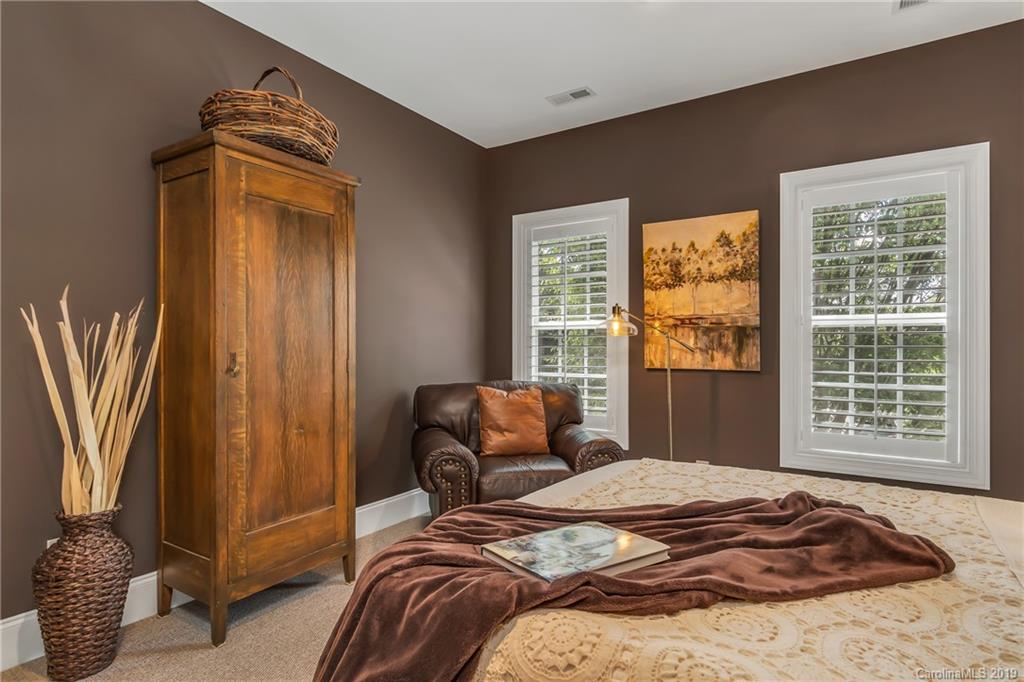 6301 Wakehurst Road Charlotte, NC 28226 - Photo 28 of 46
