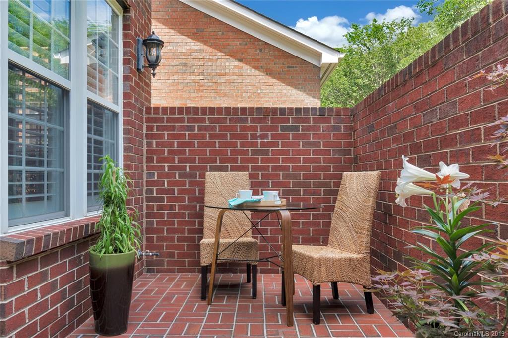6301 Wakehurst Road Charlotte, NC 28226 - Photo 30 of 46
