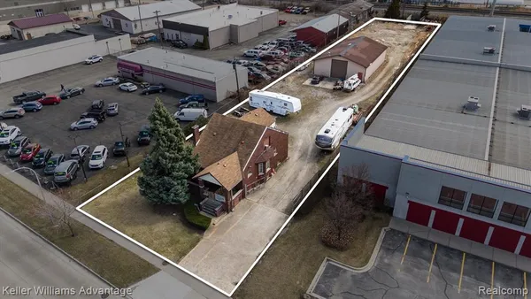 $500,000 | 34233 Michigan Avenue, Wayne, MI 48184