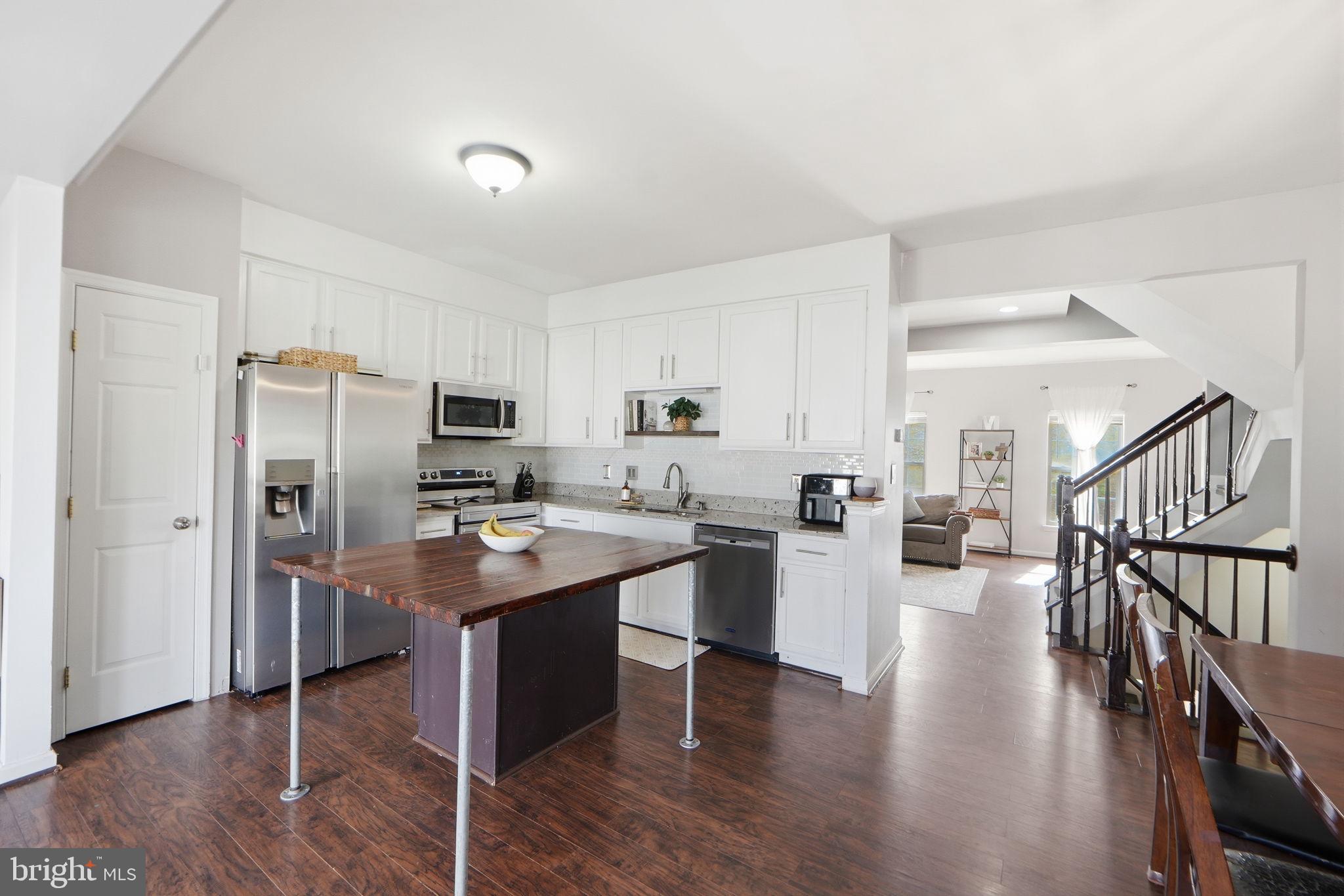 14714 Ducktan Loop Gainesville, VA 20155 - Photo 10 of 36