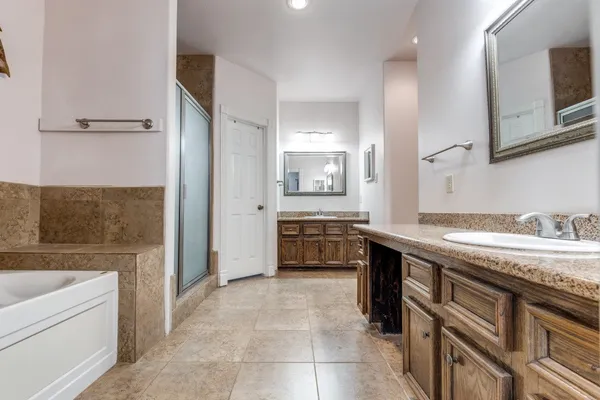 $565,000 | 7511 King Street, Manvel, TX 77578