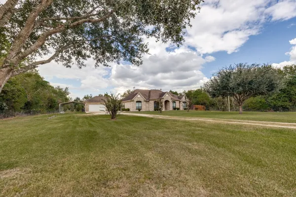 $565,000 | 7511 King Street, Manvel, TX 77578