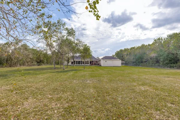 $565,000 | 7511 King Street, Manvel, TX 77578