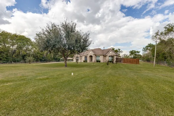 $565,000 | 7511 King Street, Manvel, TX 77578