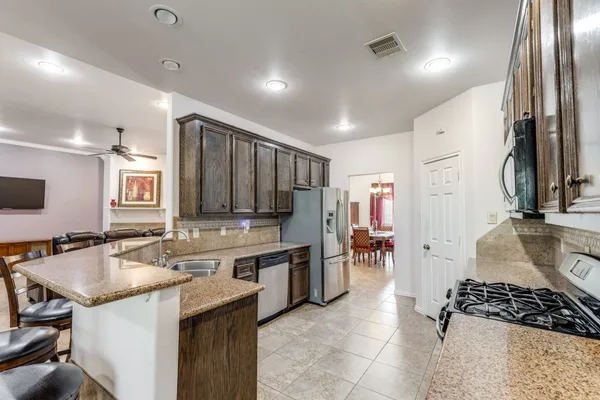 $565,000 | 7511 King Street, Manvel, TX 77578
