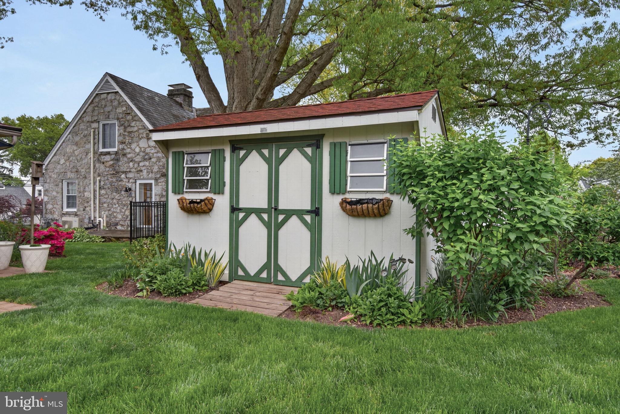102 East Third Avenue Lititz, PA 17543 - Photo 45 of 45 a front view of a house with garden
