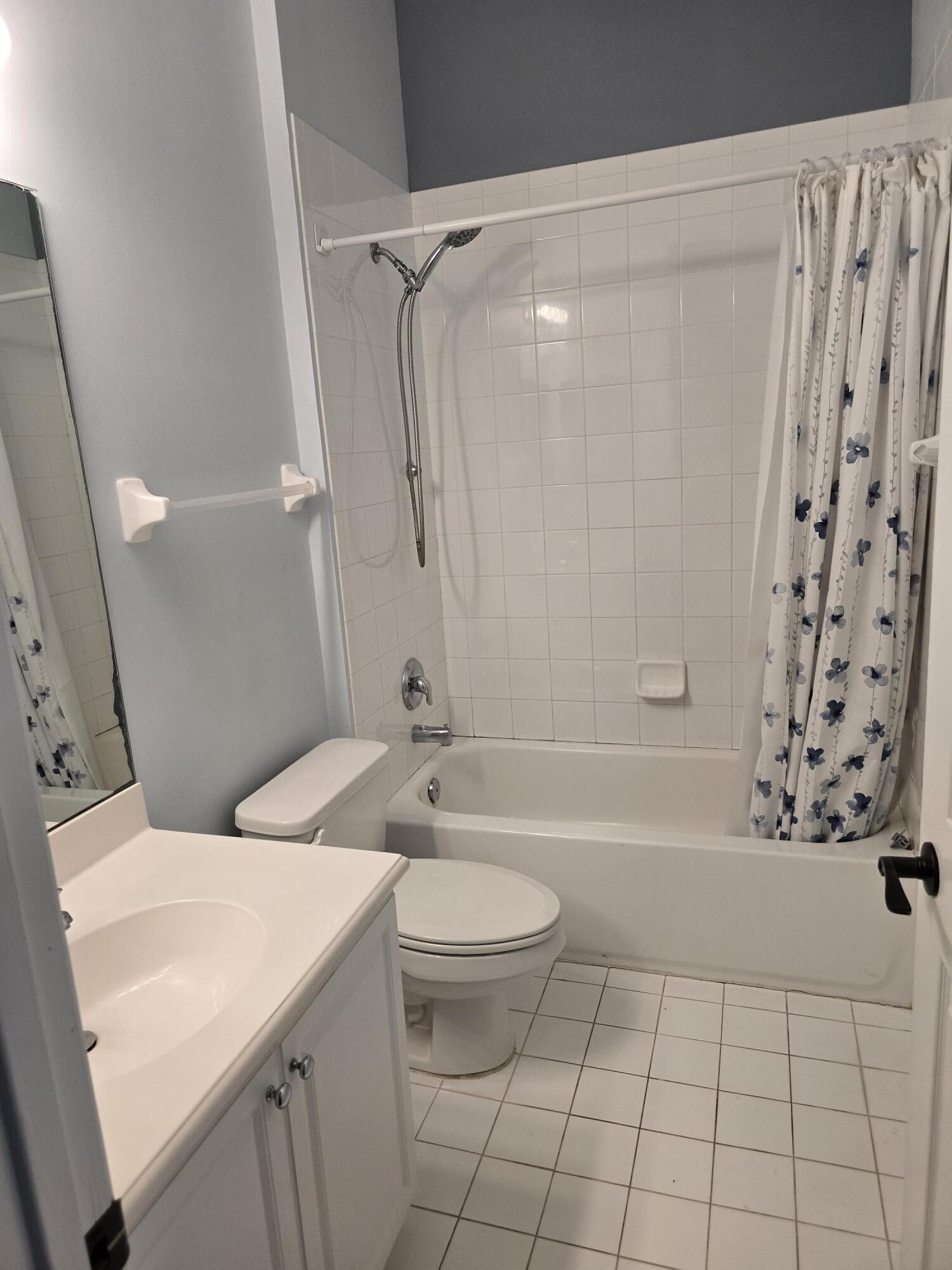 4261 East Main Street Jupiter, FL 33458 - Photo 8 of 29 20260608_125821