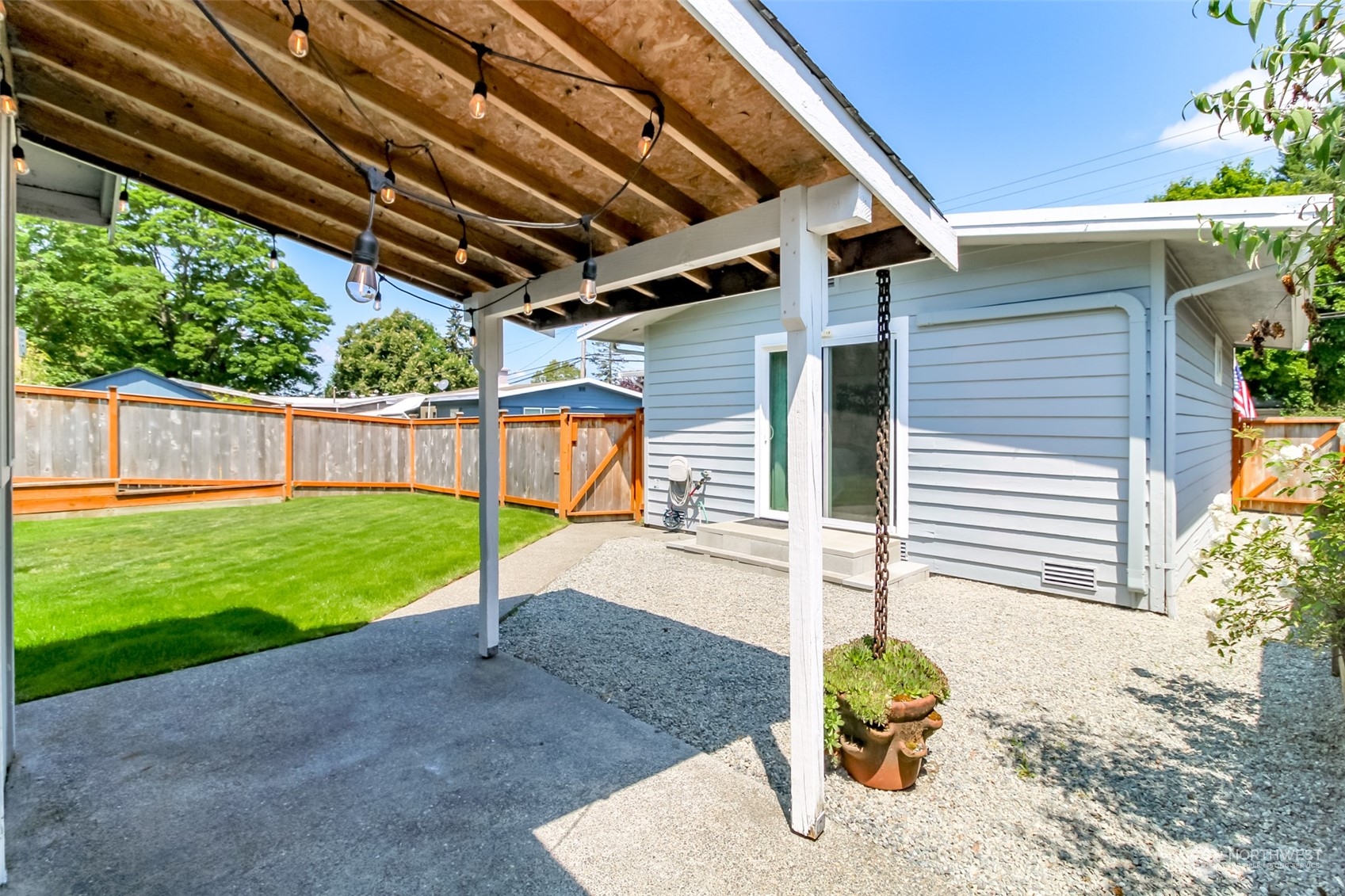 2513 Northeast 7th Street Renton, WA 98056 - Photo 21 of 27
