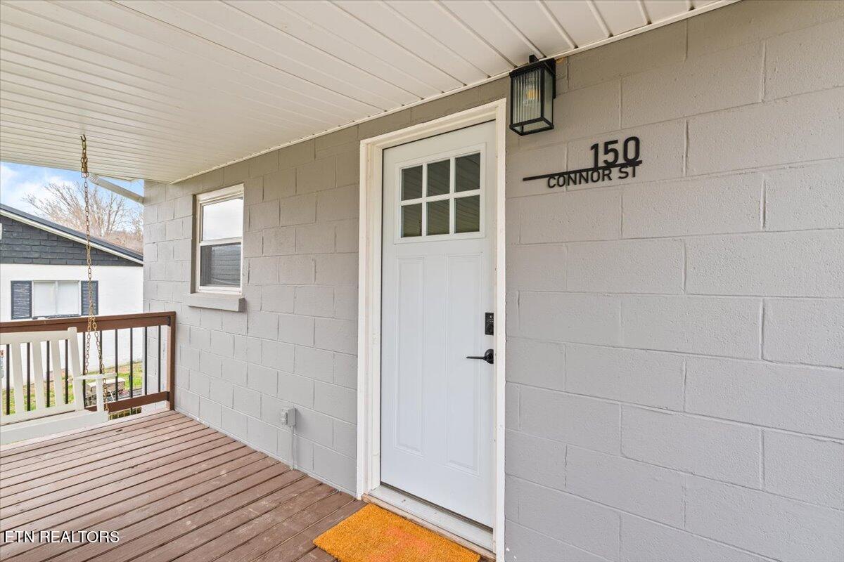 150 Connor Street Jacksboro, TN 37757 - Photo 3 of 21 06-Connor St