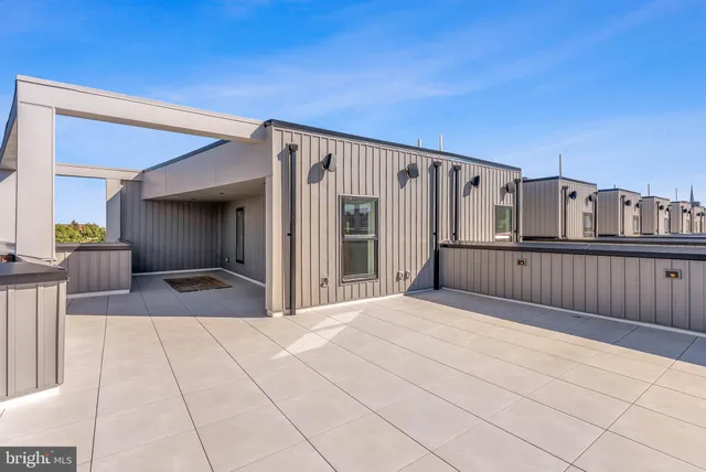 $1,500,000 | 652 Fairmount Avenue, Philadelphia, PA 19123