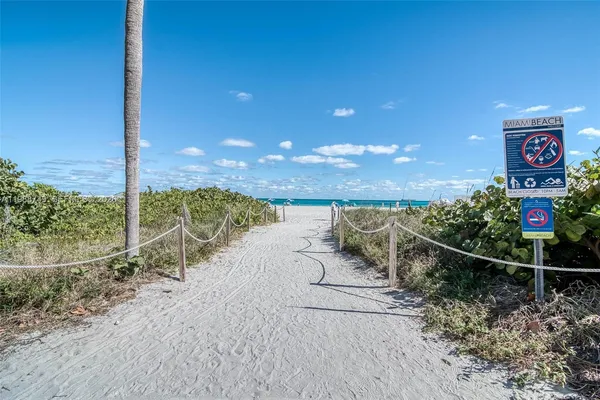 $11,500 | 3737 Collins Avenue, Unit S203, Miami Beach, FL 33140