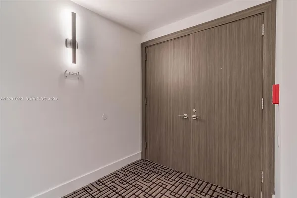 $11,500 | 3737 Collins Avenue, Unit S203, Miami Beach, FL 33140